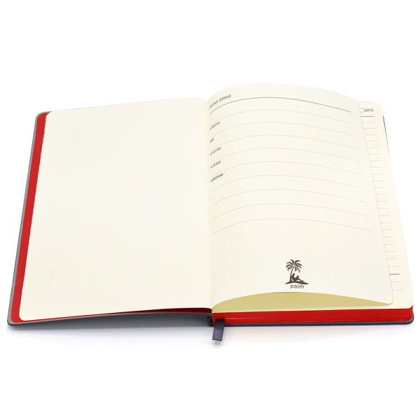 Ежедневник A5 недатированный Carisma в мягком переплёте, красный