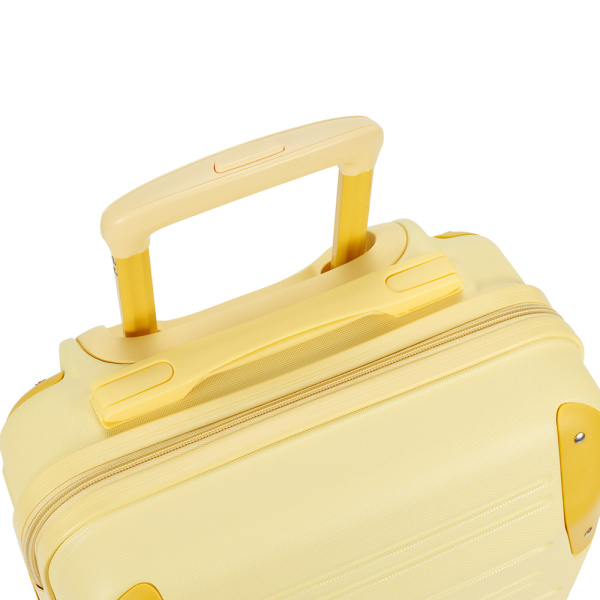 Чемодан TORBER В Отпуск T1225Y-S