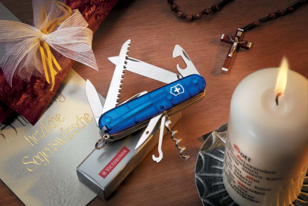 Нож перочинный VICTORINOX Huntsman 1.3713.T2