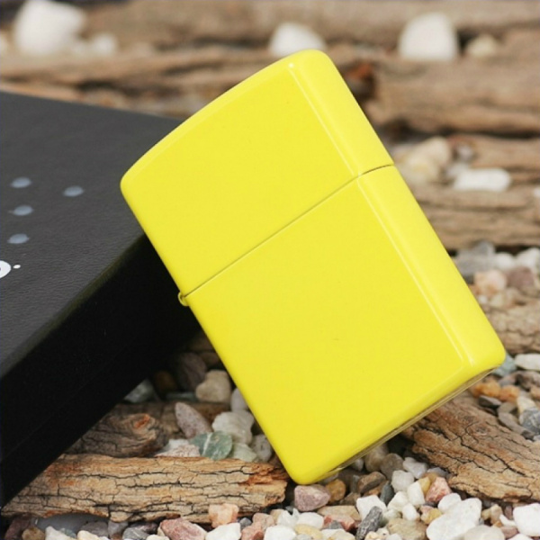 Зажигалка Zippo Classic Lemon