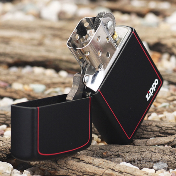 Зажигалка Zippo Black Matte