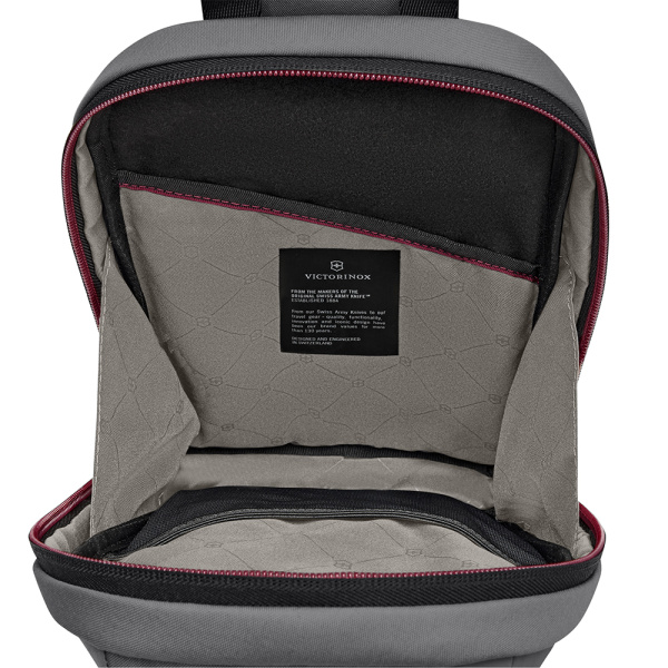 Рюкзак с одним плечевым ремнём VICTORINOX Travel Essentials 653385