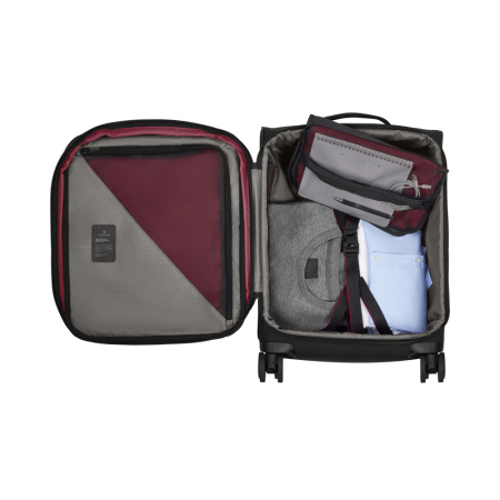 Чемодан VICTORINOX Crosslight 612417