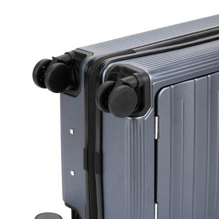 Чемодан TORBER T2679S