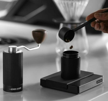 Ручная кофемолка Blade M1 чёрная