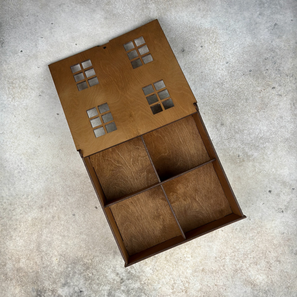 Подарочная коробка из фанеры Домик с окошками