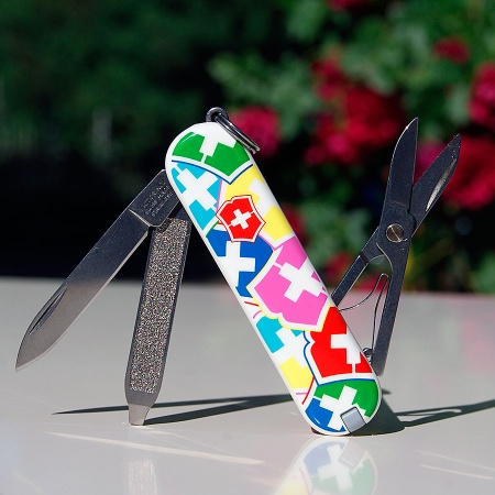 Нож-брелок Victorinox VX Colors