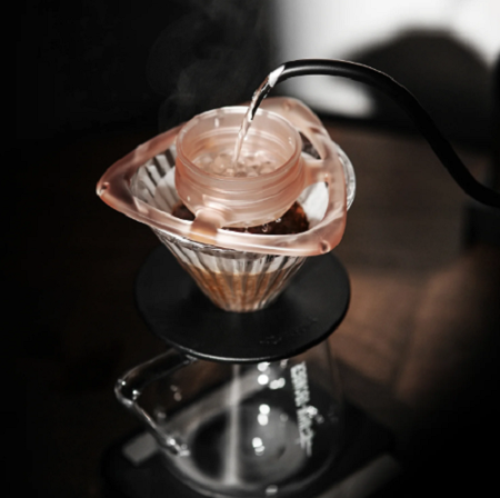 Насадка для равномерного пролива Rain Coffee Splitter розовая