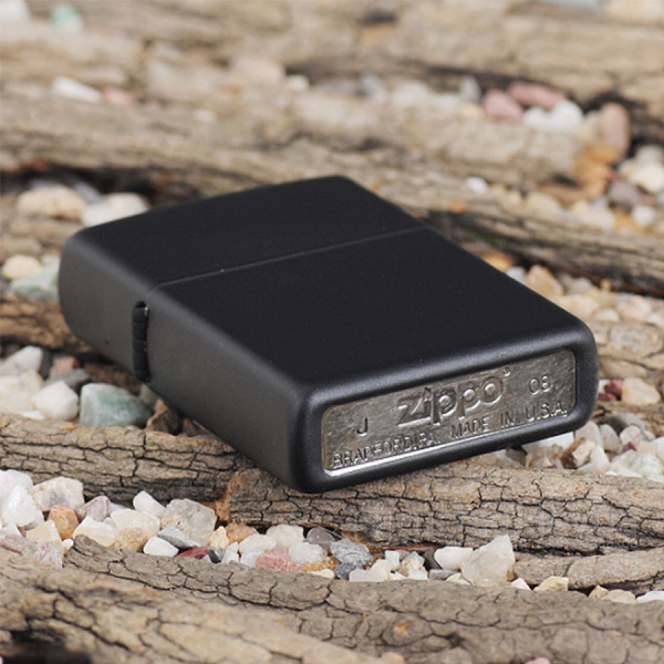 Зажигалка Zippo Black Matte