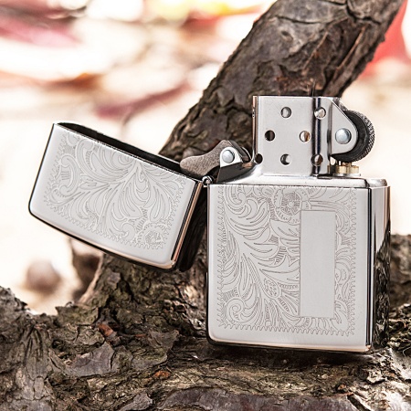 Зажигалка Zippo Venetian Chrome