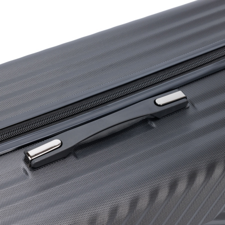Чемодан TORBER Lama T1919L-Black