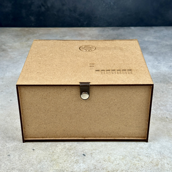 Подарочная коробка Праздничное послание