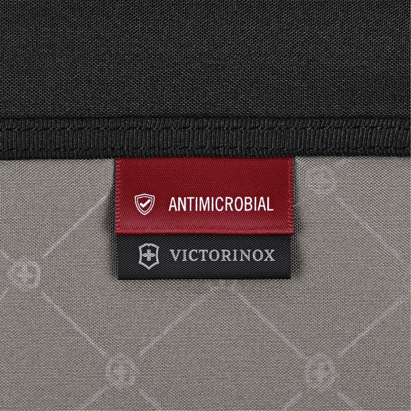 Несессер VICTORINOX Travel Essentials с крючком для подвешивания 653374