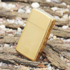 Зажигалка Zippo Slim® High Polish Brass