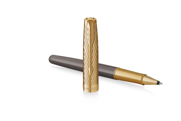 Ручка-роллер Parker Sonnet Pioneers T542, Arrow Grey GT