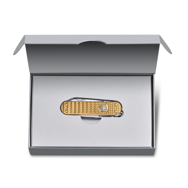 Нож-брелок Classic SD Precious Alox Brass Gold VICTORINOX