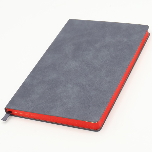 Ежедневник A5 недатированный Carisma в мягком переплёте, красный