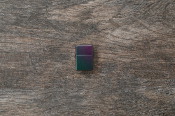 Зажигалка Iridescent ZIPPO