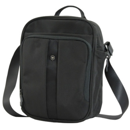Вертикальная сумка Travel Companion VICTORINOX
