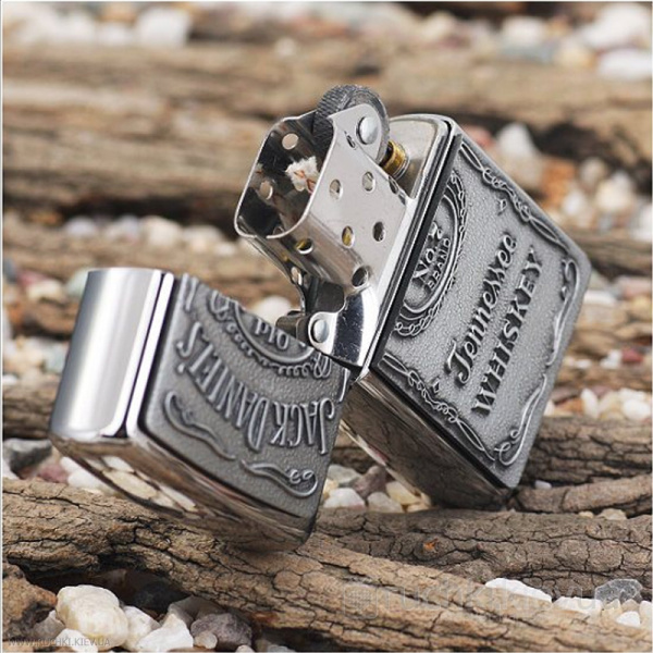 Зажигалка Zippo Jack Daniel's® Label-Pewter Emblem